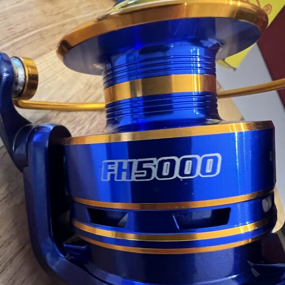 Brand New Model FH5000 Fishing Reel by Popular Brand Sougayilang! - Picture 2 of 16